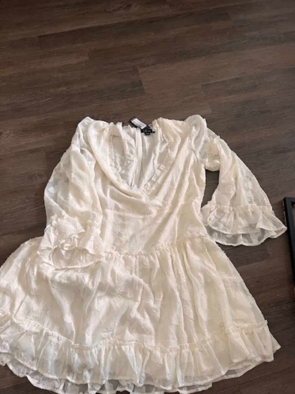 BOOHOO JACQUARD FLOWY CREAM DRESS